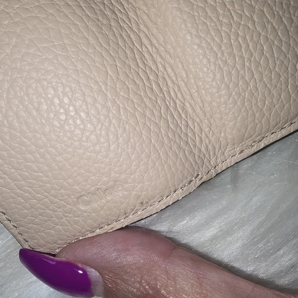 Chloé Alphabet Tri-Fold Wallet in cement pink calfskin leather - Picture 4 of 6